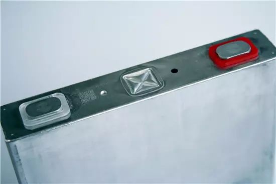 激光方形電池(連續激光)立焊樣品圖片